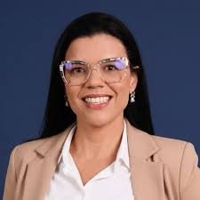 Profa. Daniela Mara