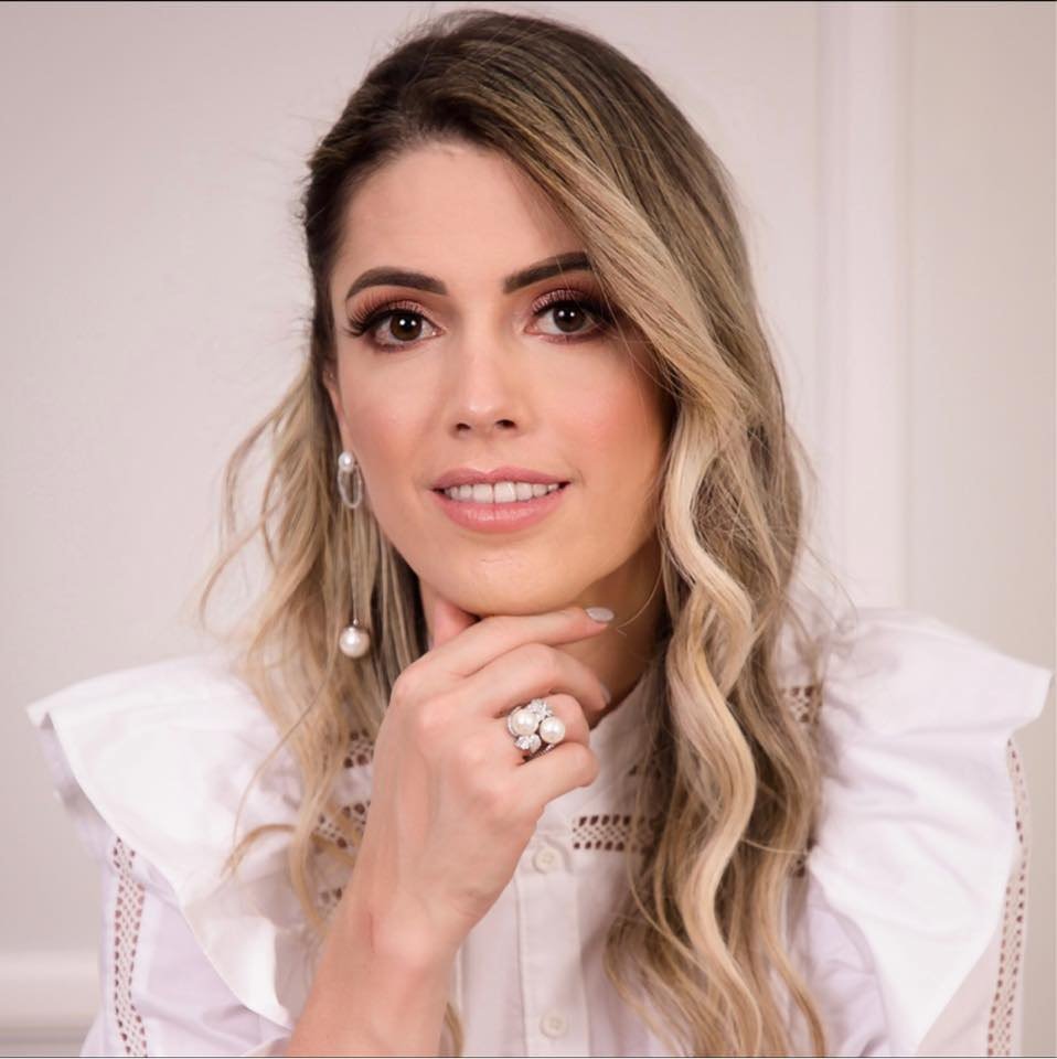 Profa. Sheyla Sousa Borges de Liz
