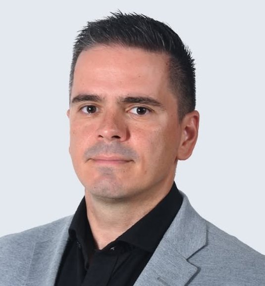 Prof. Vitor Martins Dutra